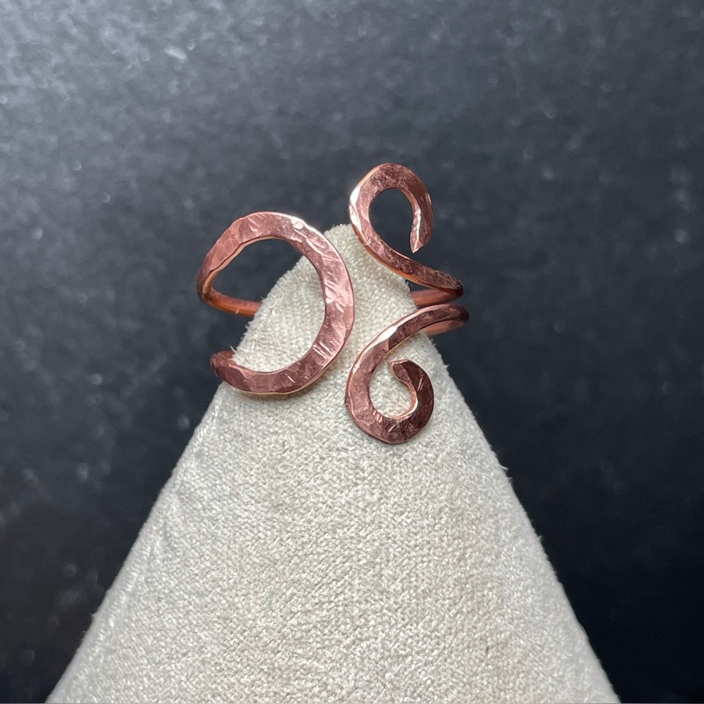RESERVED
Hammered Copper Swirl Open Adjustable Ring - Women Jewelry - Picture 3 of 5